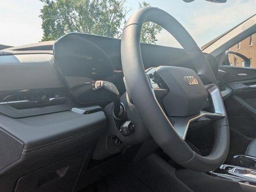 2025 Audi Q6 e-tron Premium Plus quattro