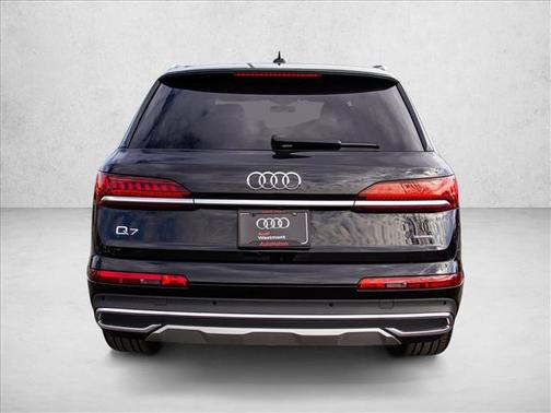 2022 Audi Q7 55 Premium Plus
