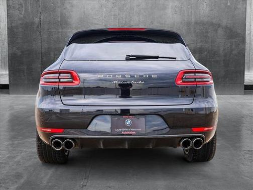 2018 Porsche Macan Turbo