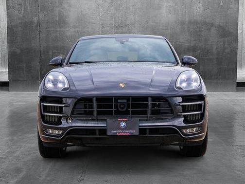 2018 Porsche Macan Turbo