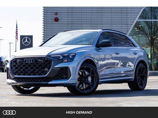 satellite silver metallic 2026 Audi RS Q8 4.0T