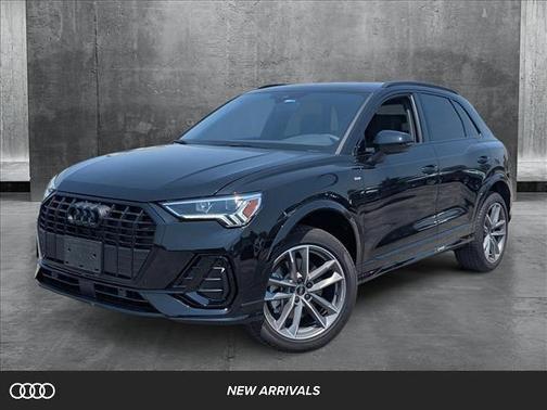 2025 Audi Q3 Premium 45 TFSI S line quattro Tiptronic