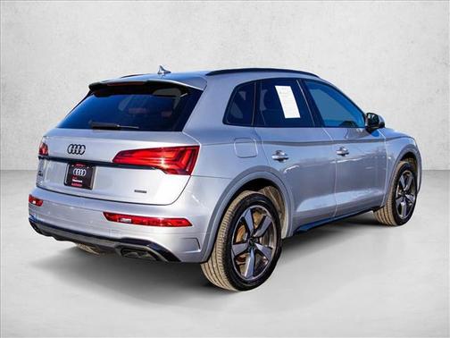 2022 Audi Q5 45 S line Premium Plus
