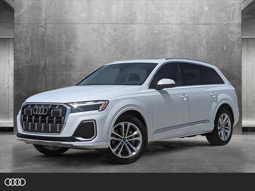 2025 Audi Q7 45 Premium Plus