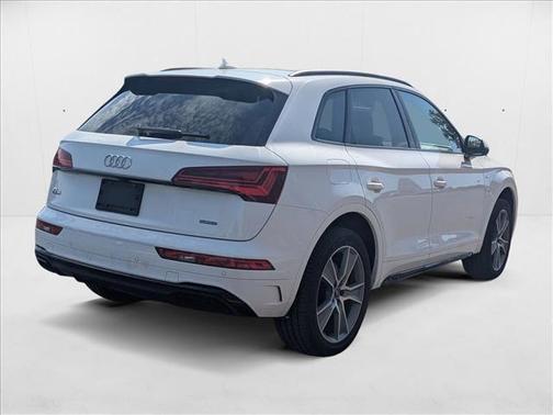 2025 Audi Q5 45 S line Premium