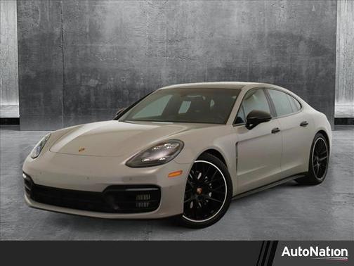 2022 Porsche Panamera 4 Platinum Edition