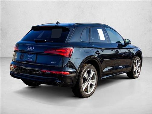 2025 Audi Q5 45 S line Premium