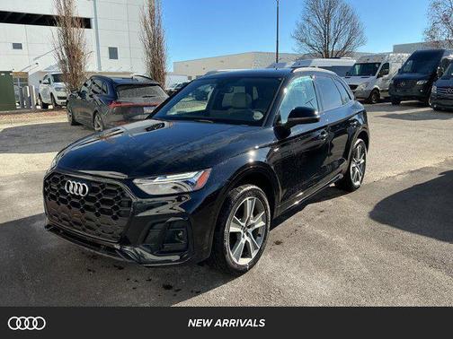 2025 Audi Q5 45 S line Premium