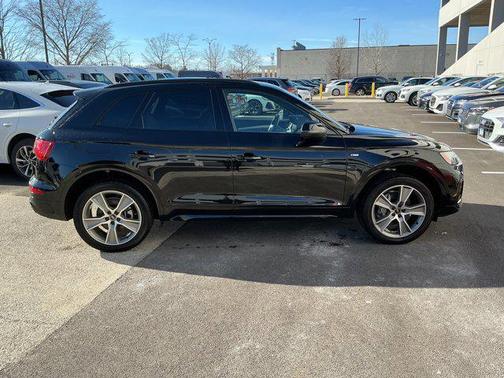 2025 Audi Q5 45 S line Premium