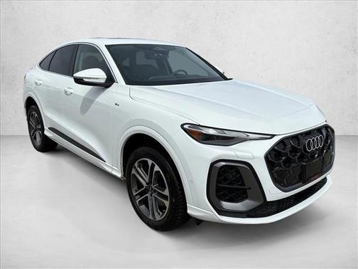 Arkona White 2025 Audi Q5 Premium TFSI quattro S tronic