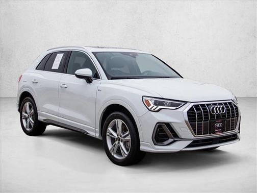 2023 Audi Q3 45 S line Premium Plus