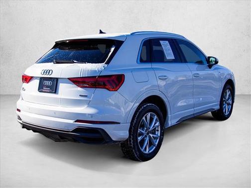 2023 Audi Q3 Premium 45 TFSI S line quattro Tiptronic