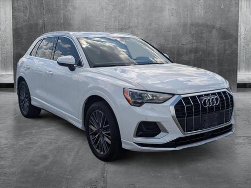 2021 Audi Q3 40 Premium