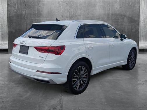 2021 Audi Q3 40 Premium