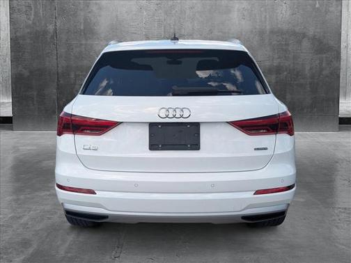 2021 Audi Q3 40 Premium