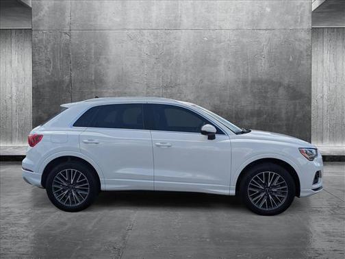 2021 Audi Q3 40 Premium