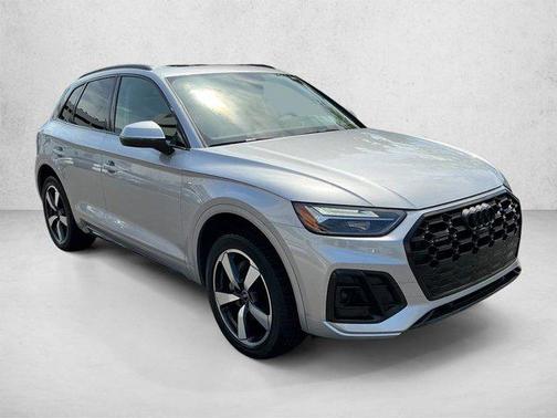 Florett Silver Metallic 2023 Audi Q5 45 S line Premium Plus