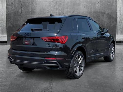2025 Audi Q3 Premium 45 TFSI S line quattro Tiptronic