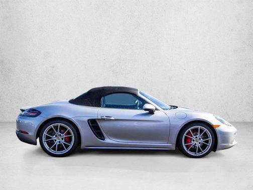 GT Silver Metallic 2017 Porsche 718 Boxster S