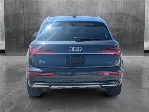 2021 Audi Q5 45 Premium Plus