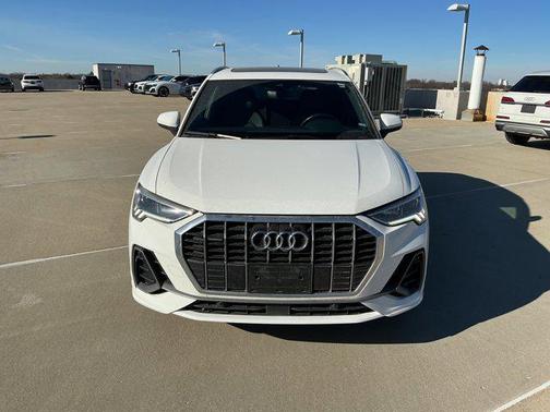 2023 Audi Q3 Premium 45 TFSI S line quattro Tiptronic