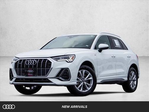 2023 Audi Q3 Premium 45 TFSI S line quattro Tiptronic