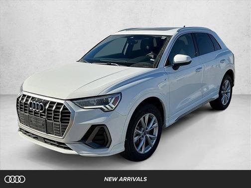 2023 Audi Q3 Premium 45 TFSI S line quattro Tiptronic