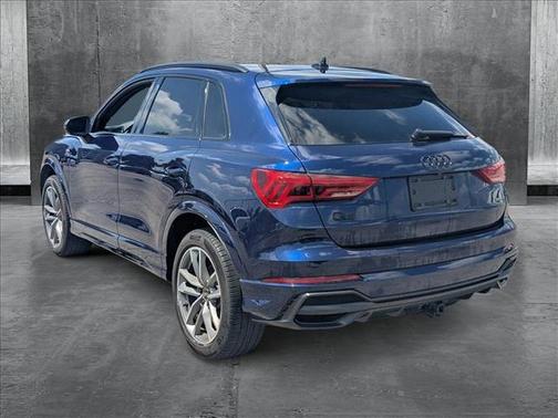 2022 Audi Q3 45 S line Premium