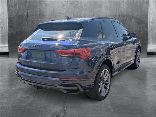 2022 Audi Q3 45 S line Premium
