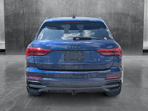 2022 Audi Q3 45 S line Premium