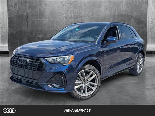 2022 Audi Q3 45 S line Premium