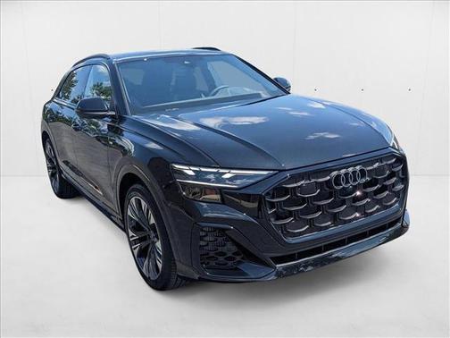 2025 Audi Q8 55 Premium Plus