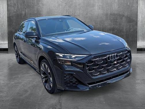2025 Audi Q8 55 Premium Plus