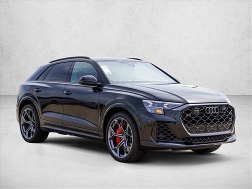 Mythos Black Metallic 2026 Audi RS Q8 4.0T