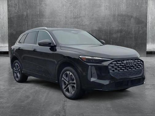 2025 Audi Q5 Premium