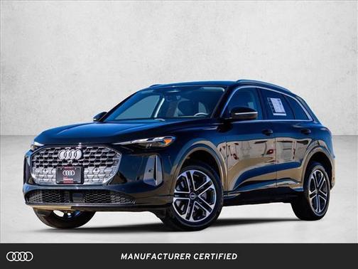 Mythos Black Metallic 2025 Audi Q5 Premium TFSI quattro S tronic