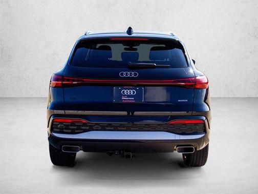 Mythos Black Metallic 2025 Audi Q5 Premium TFSI quattro S tronic