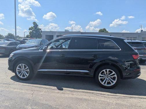 2025 Audi Q7 55 Premium Plus