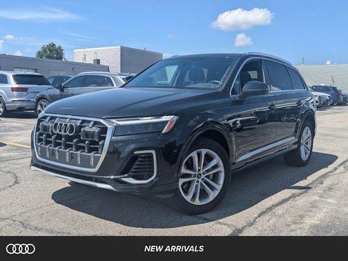 2025 Audi Q7 55 Premium Plus