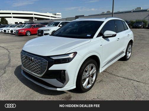 Glacier White Metallic 2023 Audi Q4 e-tron Premium Plus 50 quattro