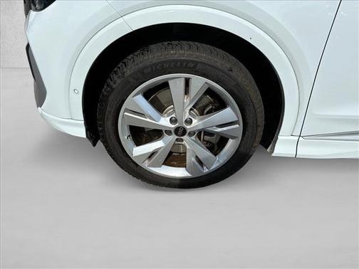 Glacier White Metallic 2023 Audi Q4 e-tron Premium Plus 50 quattro