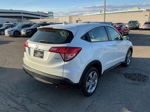2017 Honda HR-V LX