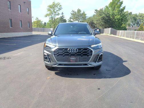 2023 Audi Q5 45 S line Prestige