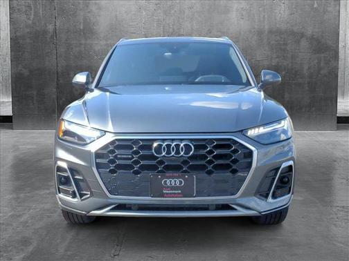 2023 Audi Q5 45 S line Prestige