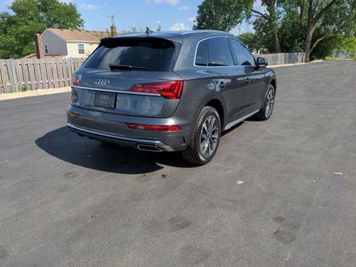 2023 Audi Q5 45 S line Prestige