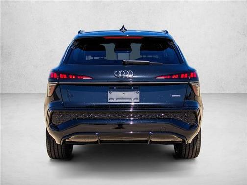 Mythos Black Metallic 2026 Audi Q3 TFSI quattro S tronic