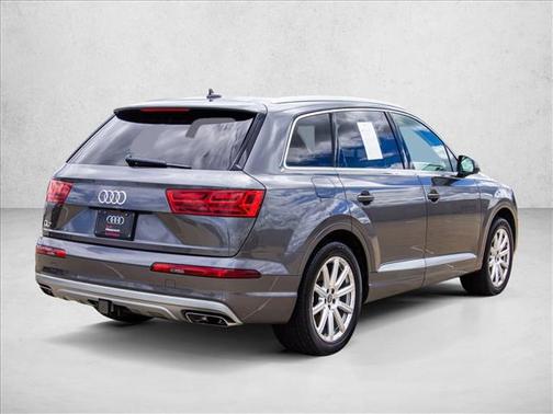 Samurai Gray Metallic 2019 Audi Q7 45 Premium