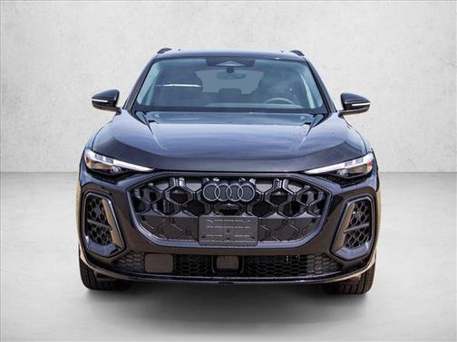 Mythos Black Metallic 2026 Audi Q5 Premium Plus TFSI quattro S tronic