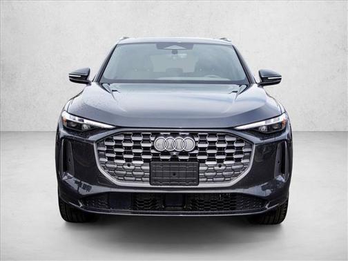 Tambora Gray Metallic 2026 Audi Q5 Premium Plus TFSI quattro S tronic
