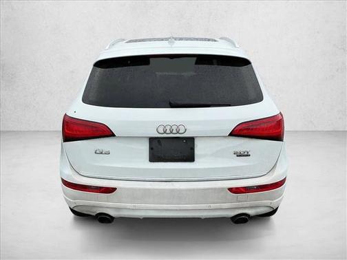 Glacier White Metallic 2016 Audi Q5 2.0T Premium Plus